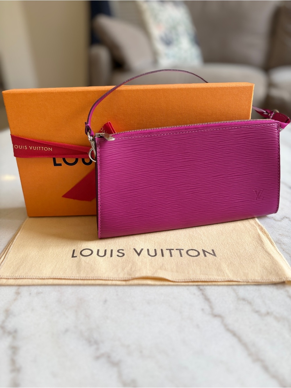 Louis Vuitton Epi Fuchsia Pochette Accessoire